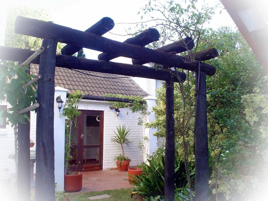 Aberdour Guesthouse Port Elizabeth Exterior photo